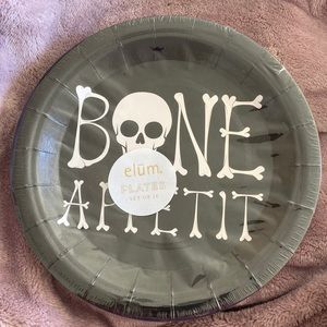 Bone Appetit Halloween Skull & Bones Elūm Designs Inc 7” inches Plates Set of 16